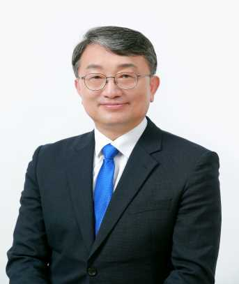 윤영민 (尹泳旻)