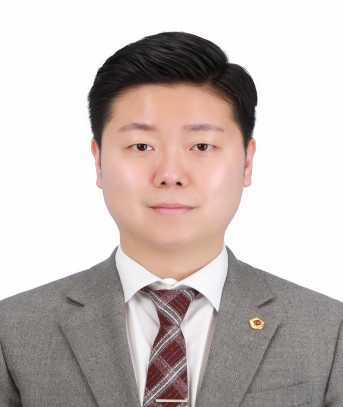 김경훈 (金熲勲)