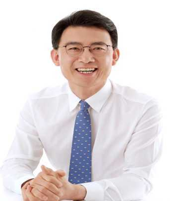 최현덕 (崔顯德)