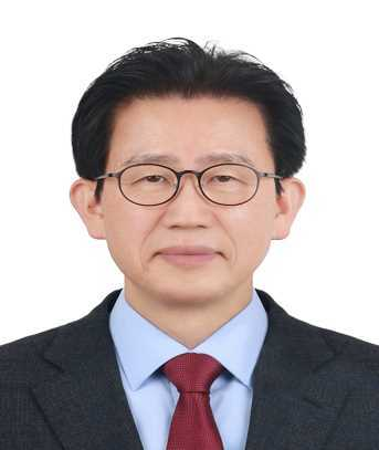 김형일 (金亨日)