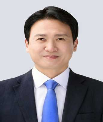 김수현 (金秀炫)