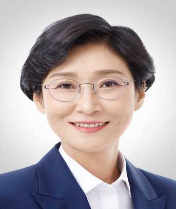 김혜영 (金惠英)