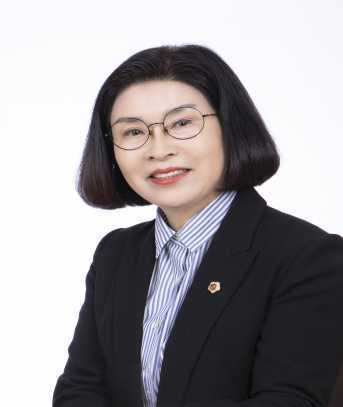 엄윤순 (嚴潤順)