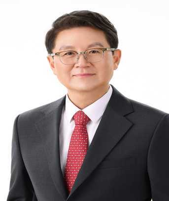 윤갑근 (尹甲根)