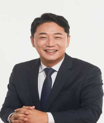 진석범 (晉錫範)