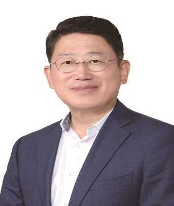 지영배 (地領培)