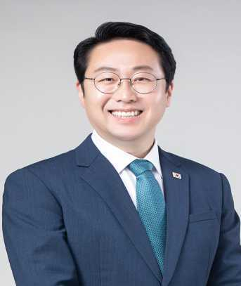 박재범 (朴宰範)