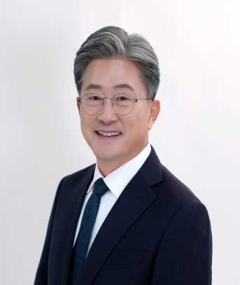 정순욱 (鄭淳旭)